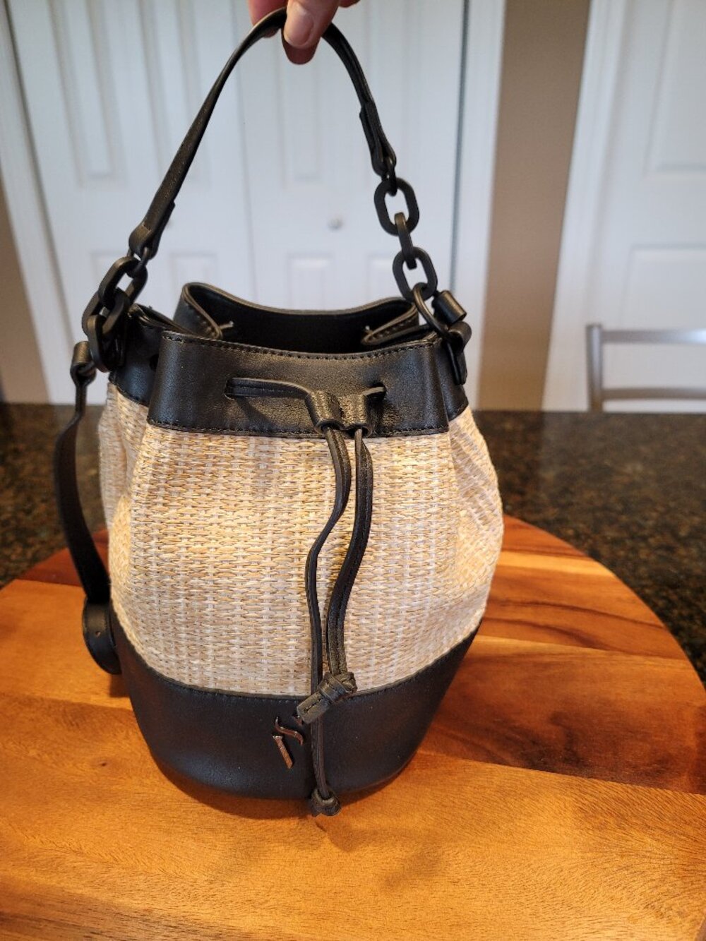 Simply Vera Woven Drawstring Crossbody